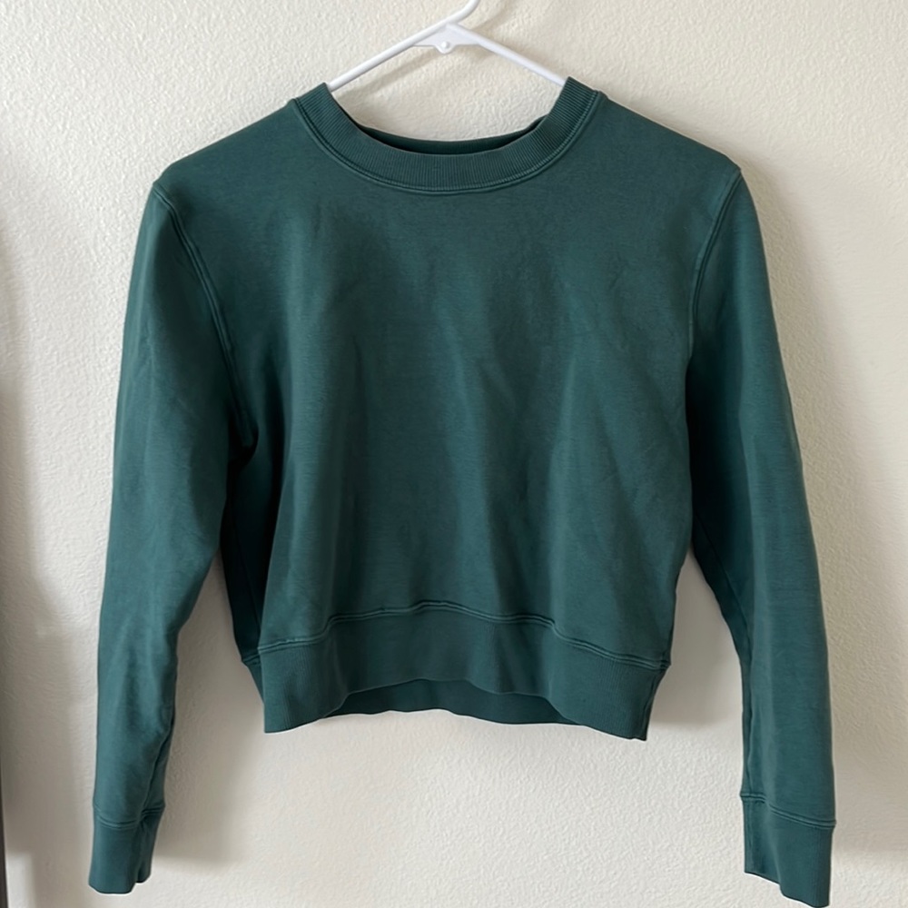 BRAND NEW Small crop athletic sweatshirt. Too small for me